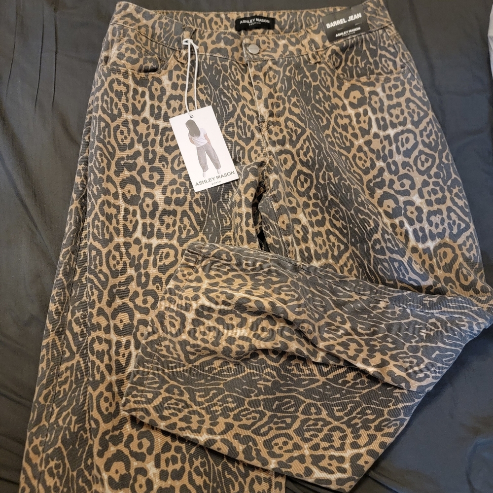 Ashley Madison Jean Leopard Print Pants